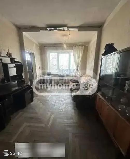 3 Room Flat For Sale view 2