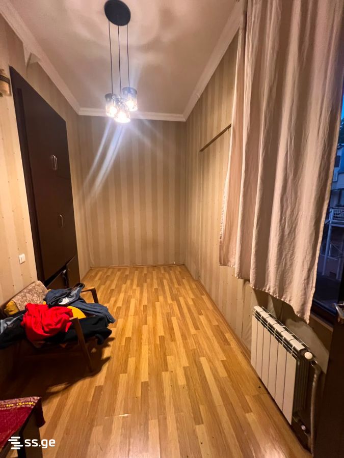 5 Room Flat For Sale view 2