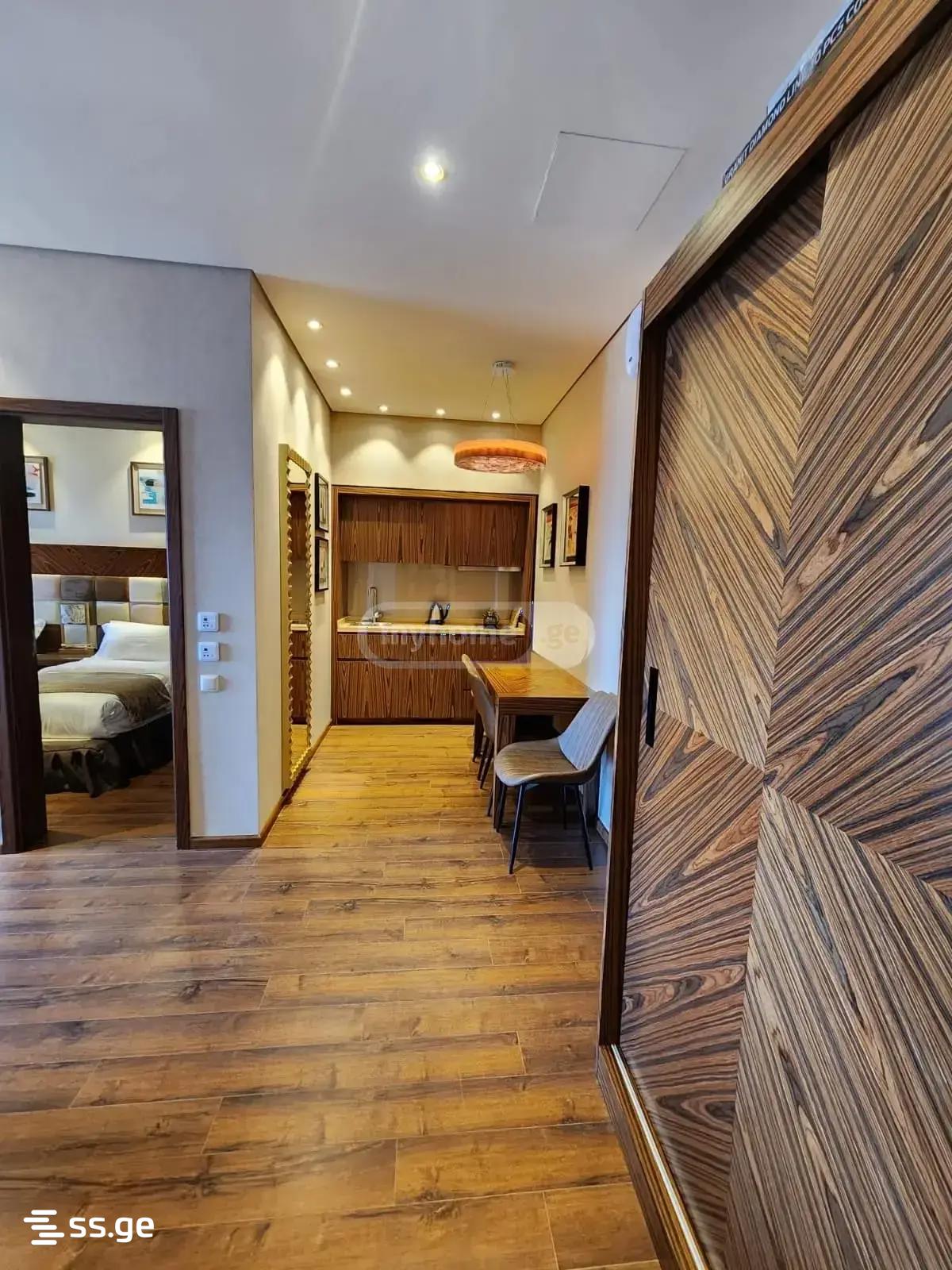 3 Room Flat Daily Rent. Chaqvi view 12