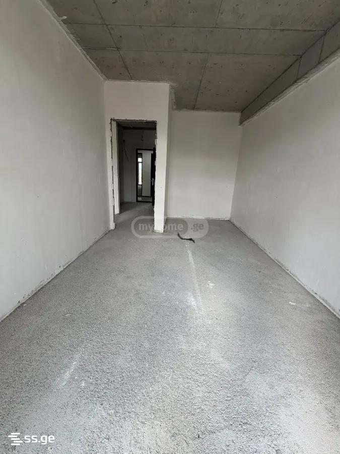 2 Room Flat For Sale view 3