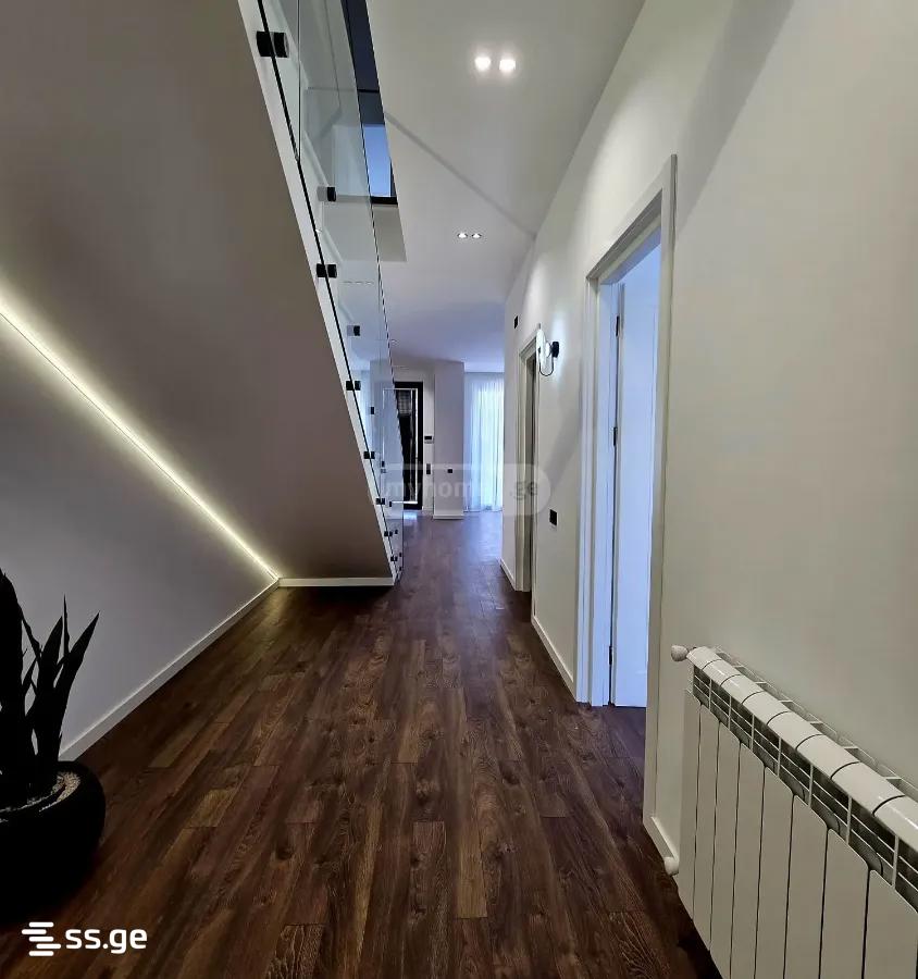7 Room Private House For Sale view 10