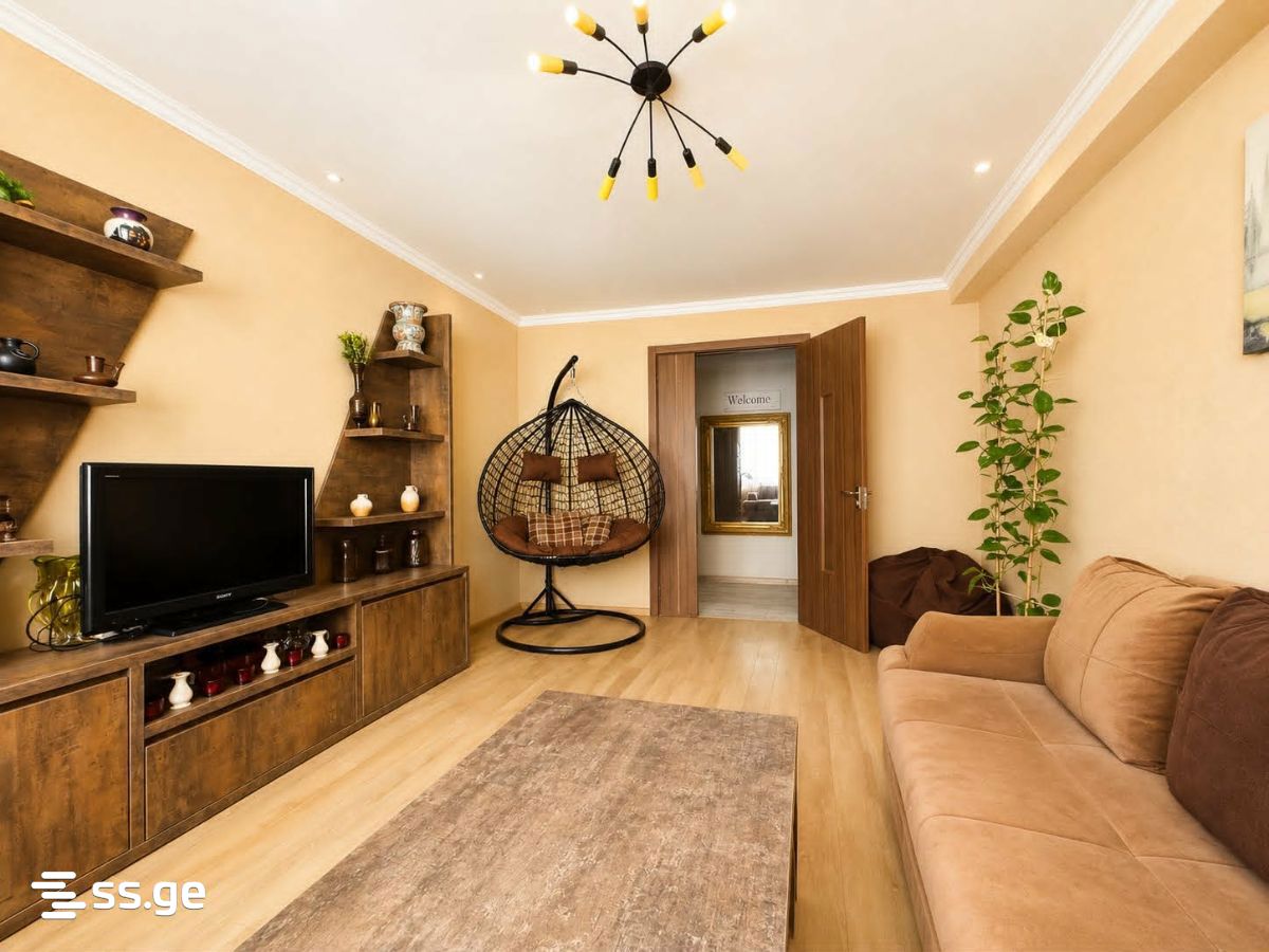 3 Room Flat For Sale view 1