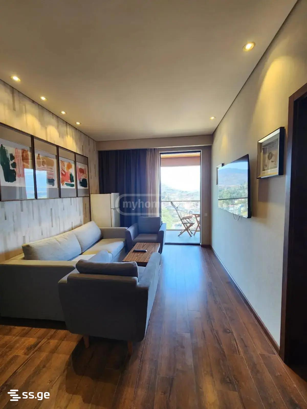 3 Room Flat Daily Rent. Chaqvi view 5