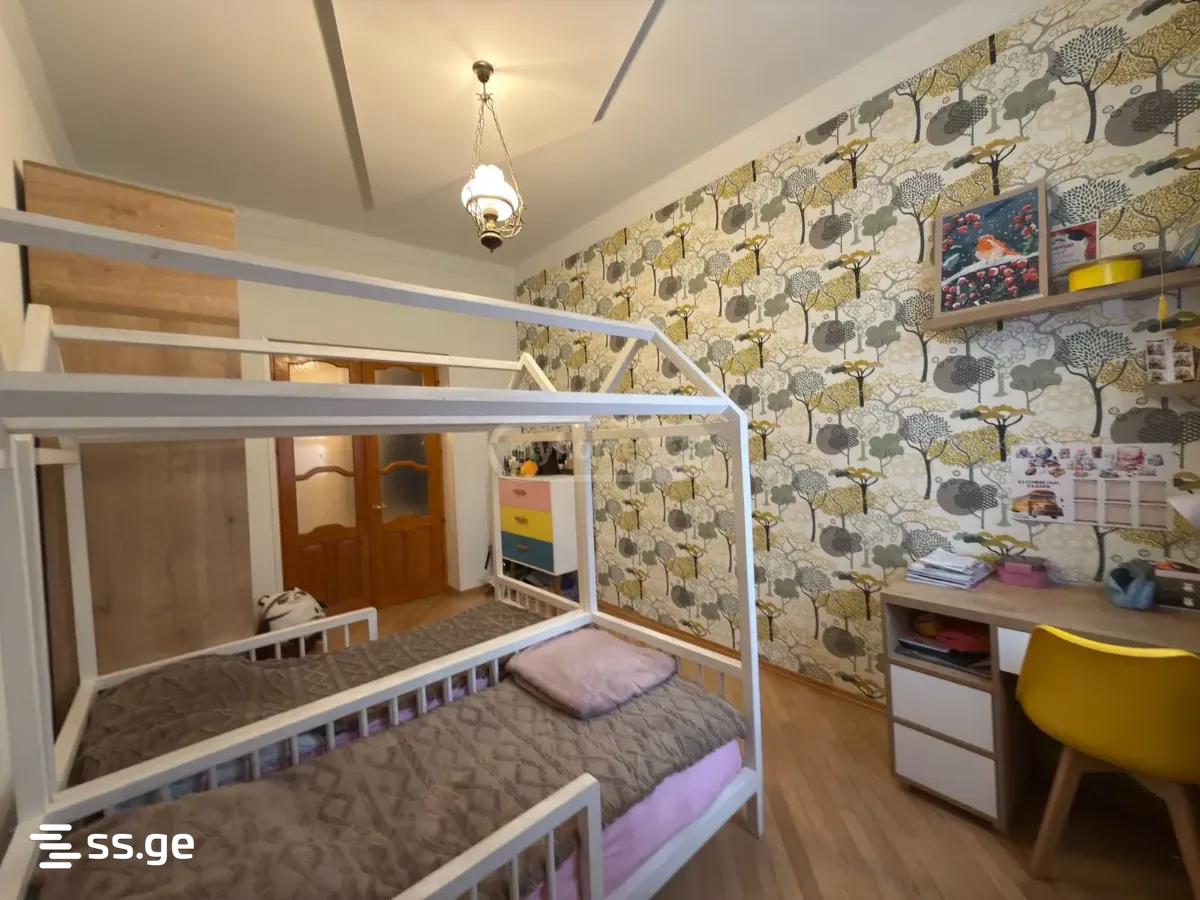 3 Room Flat For Sale view 3