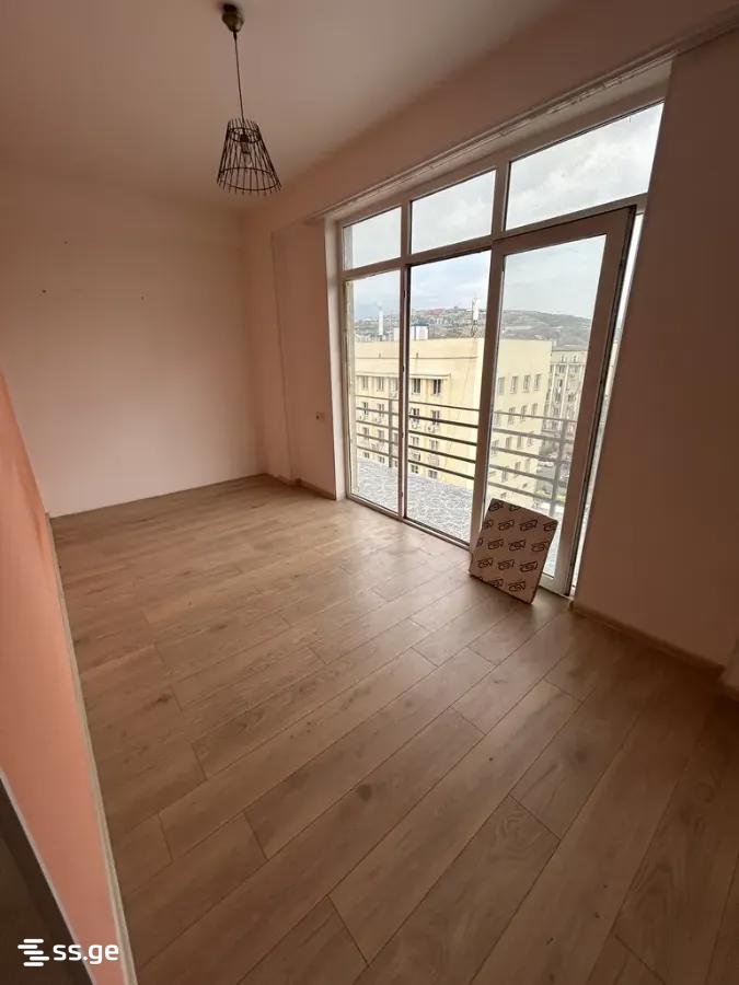 4 Room Flat For Sale view 3