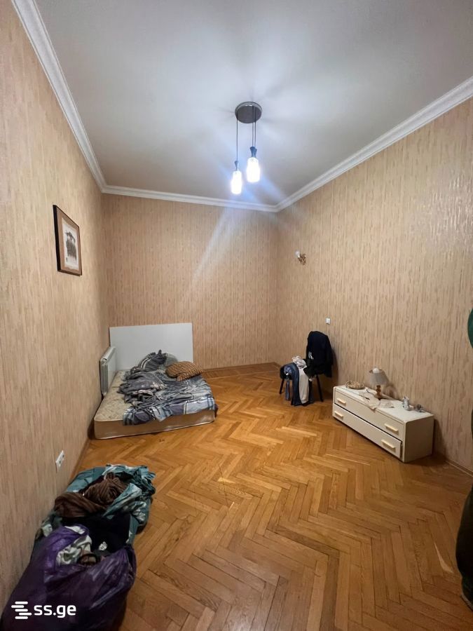 5 Room Flat For Sale view 9