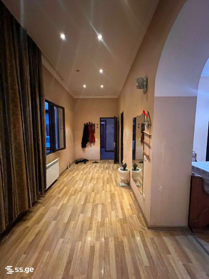 5 Room Flat For Sale view 4