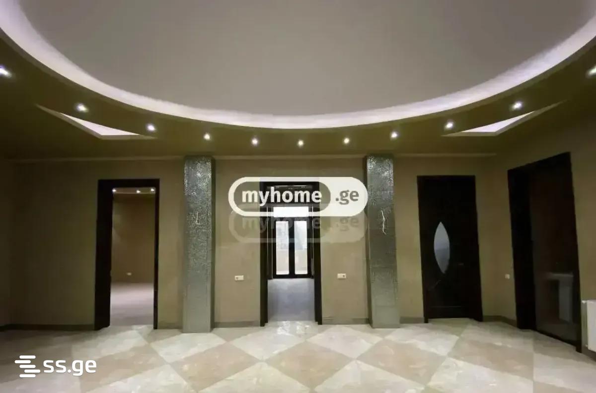 16 Room Hotel For Rent. Vedzisi view 11