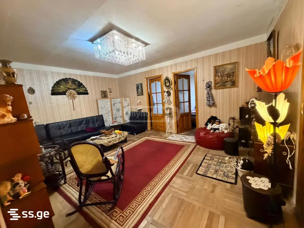 4 Room Flat For Sale view 1