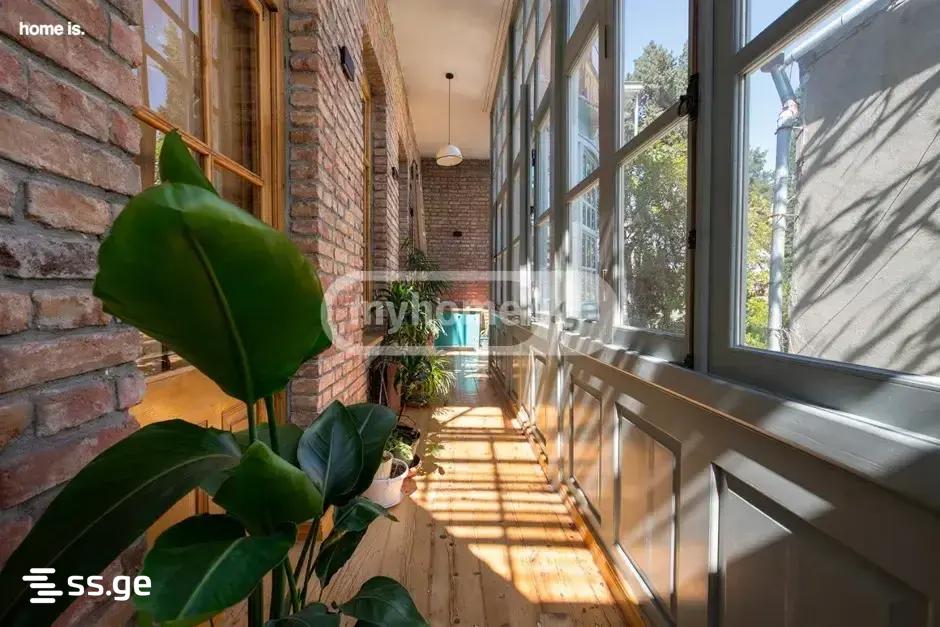 5 Room Flat For Rent. Sololaki view 10