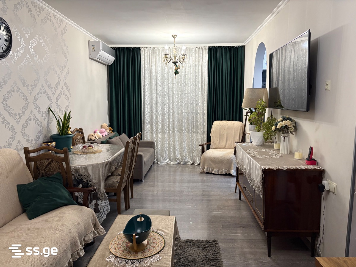 3 Room Flat For Sale view 2