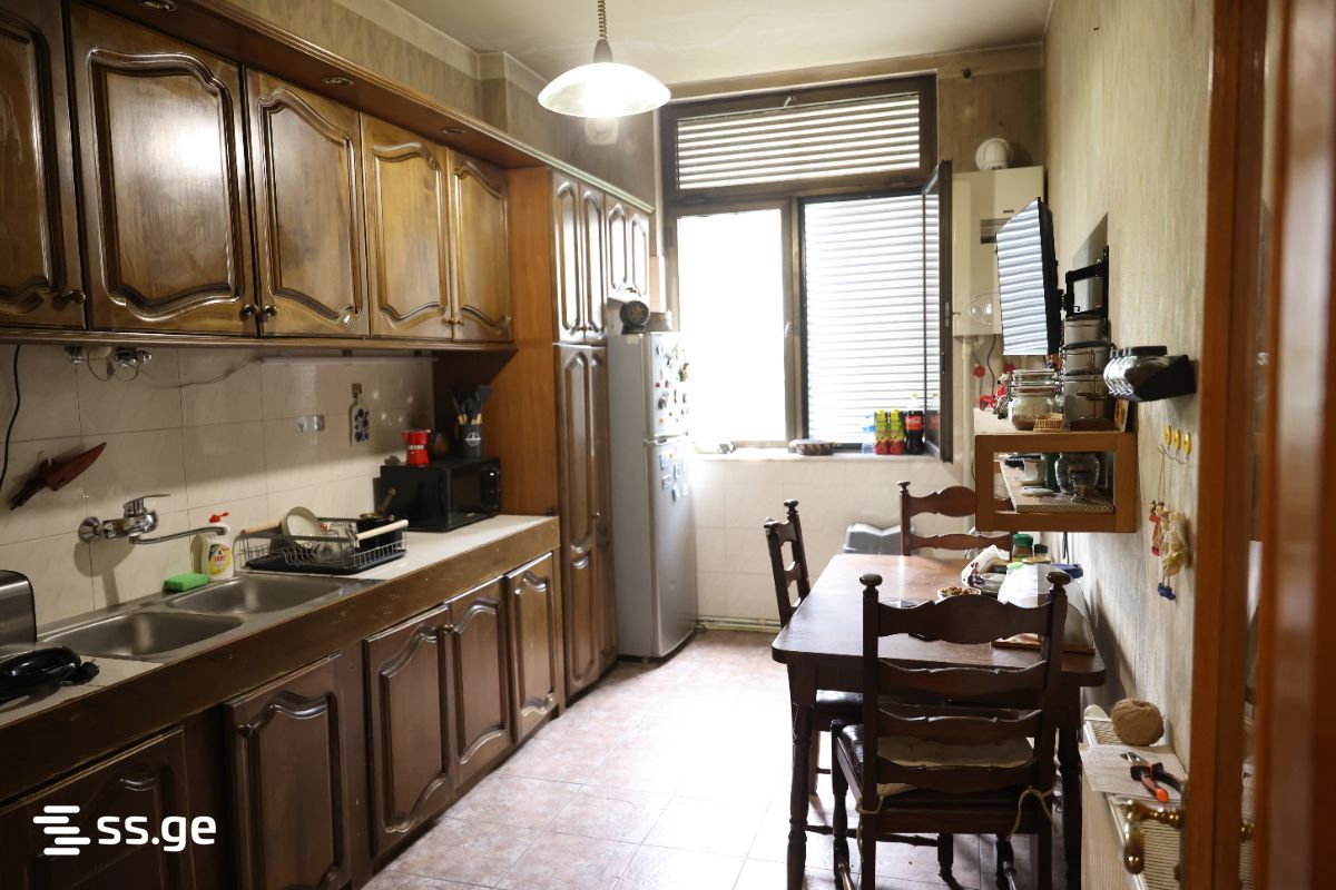 5 room Flat For Sale. Saburtalo - Ansicht 3
