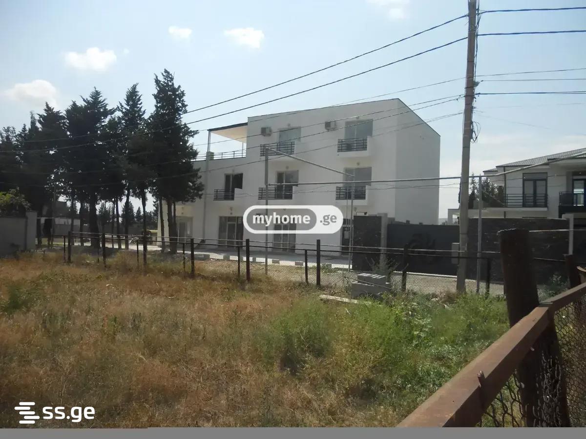 12 Room Hotel For Rent. Digomi view 6