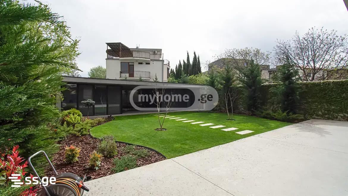 7 Room Private House For Sale view 5