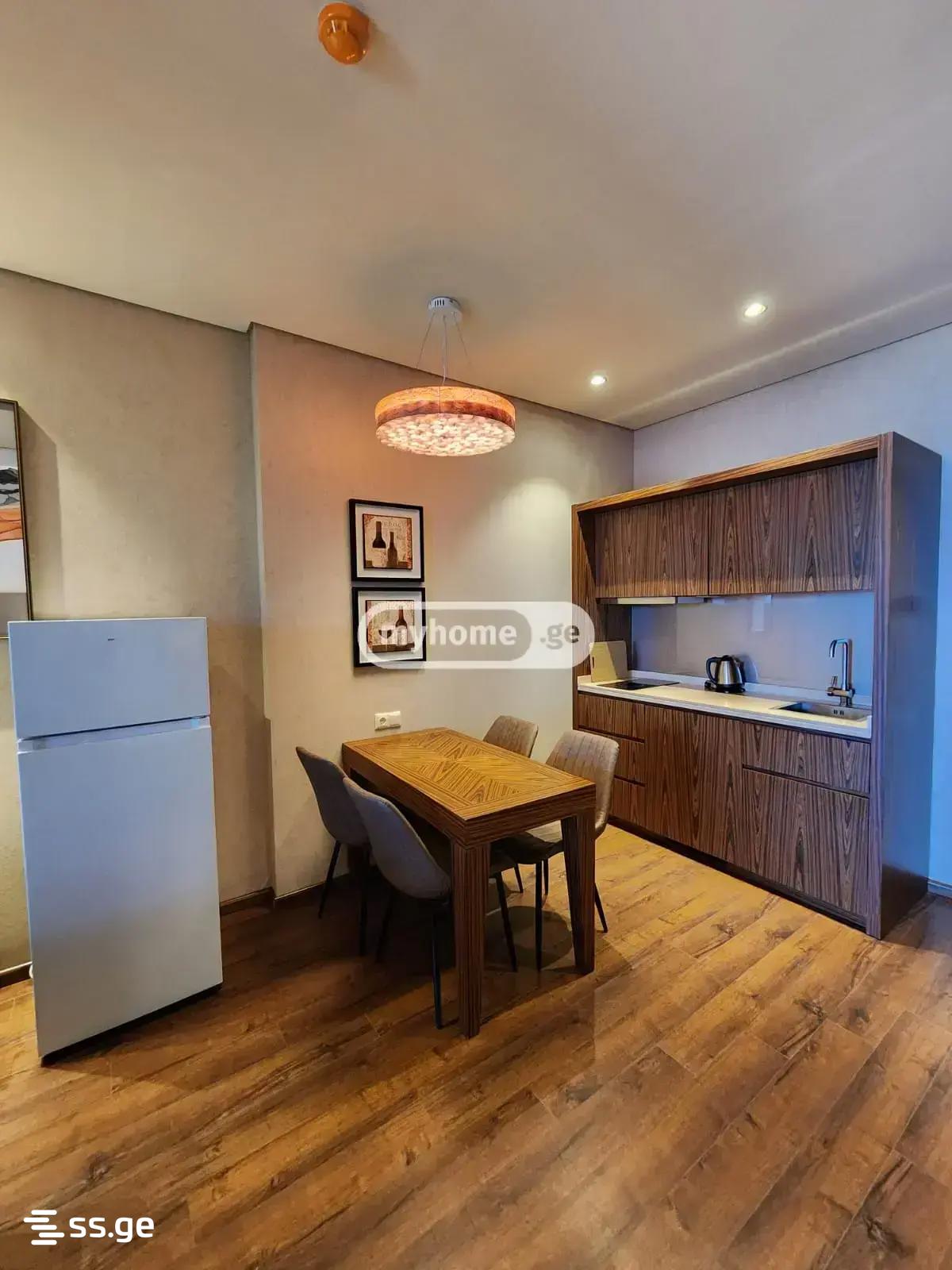2 Room Flat Daily Rent. Chaqvi view 7