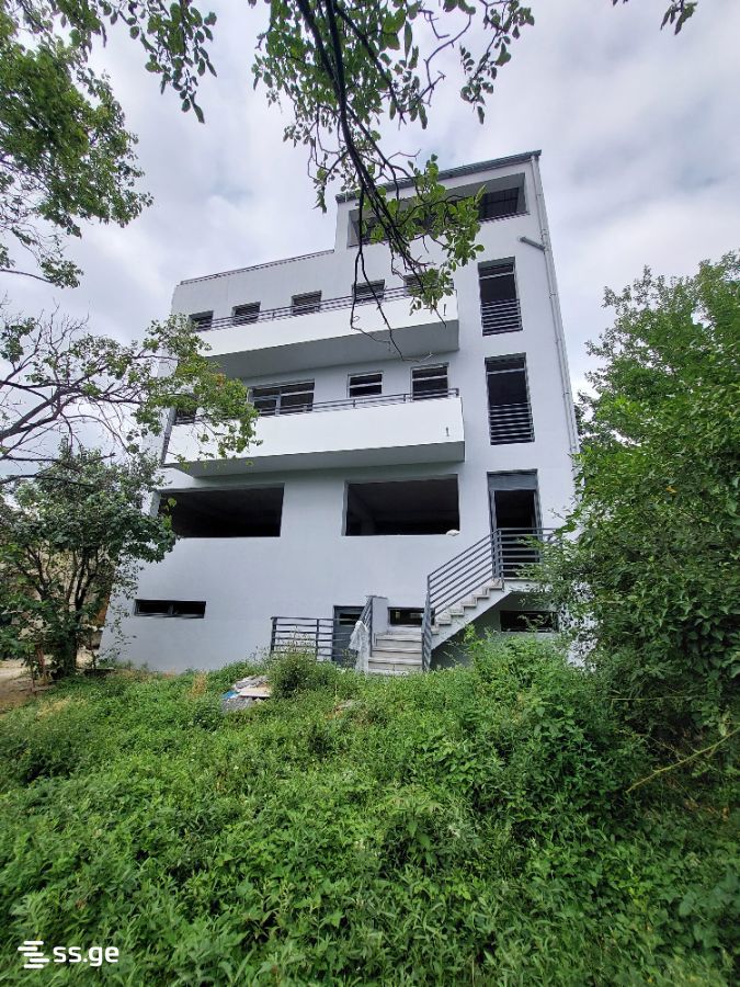 28 Room Private House For Rent. Vake view 2