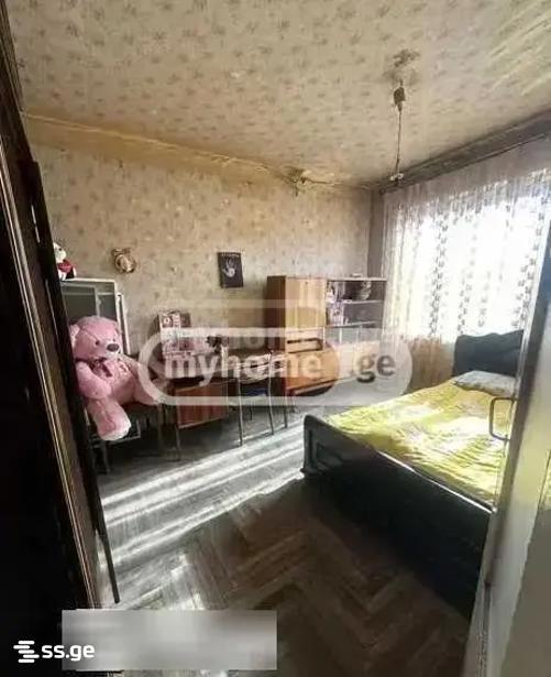 3 Room Flat For Sale view 3