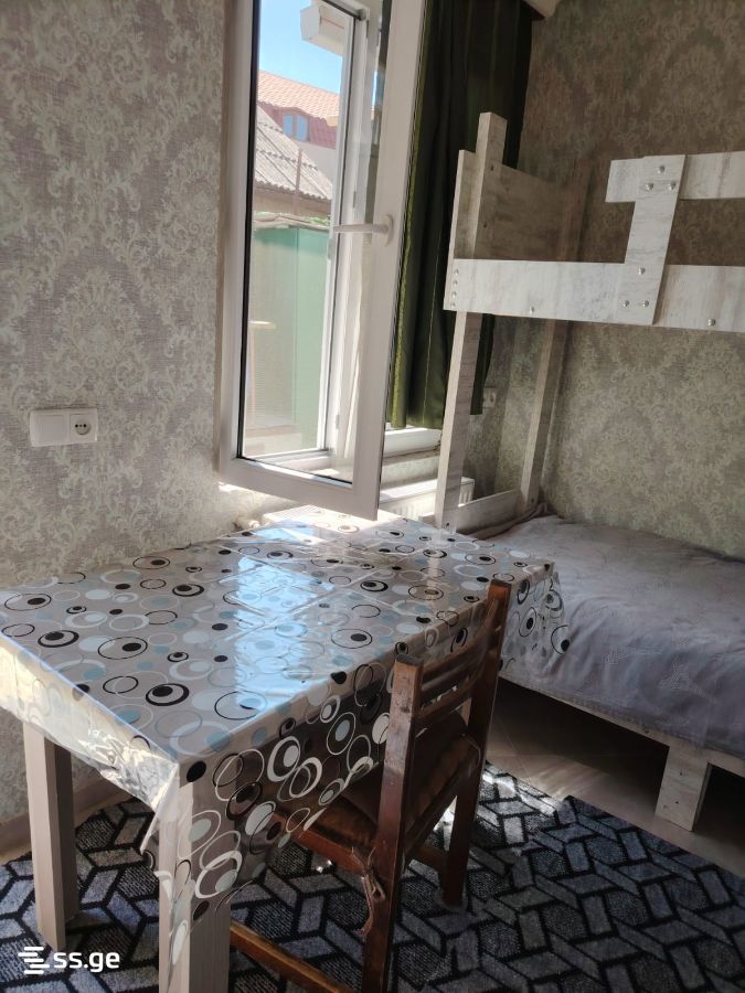 1 Room Private House For Rent. Isani view 5