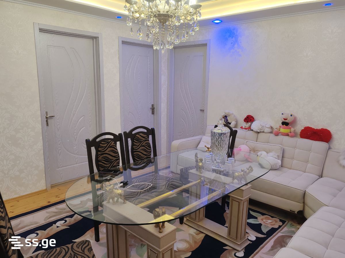 9 Room Private House For Sale view 7