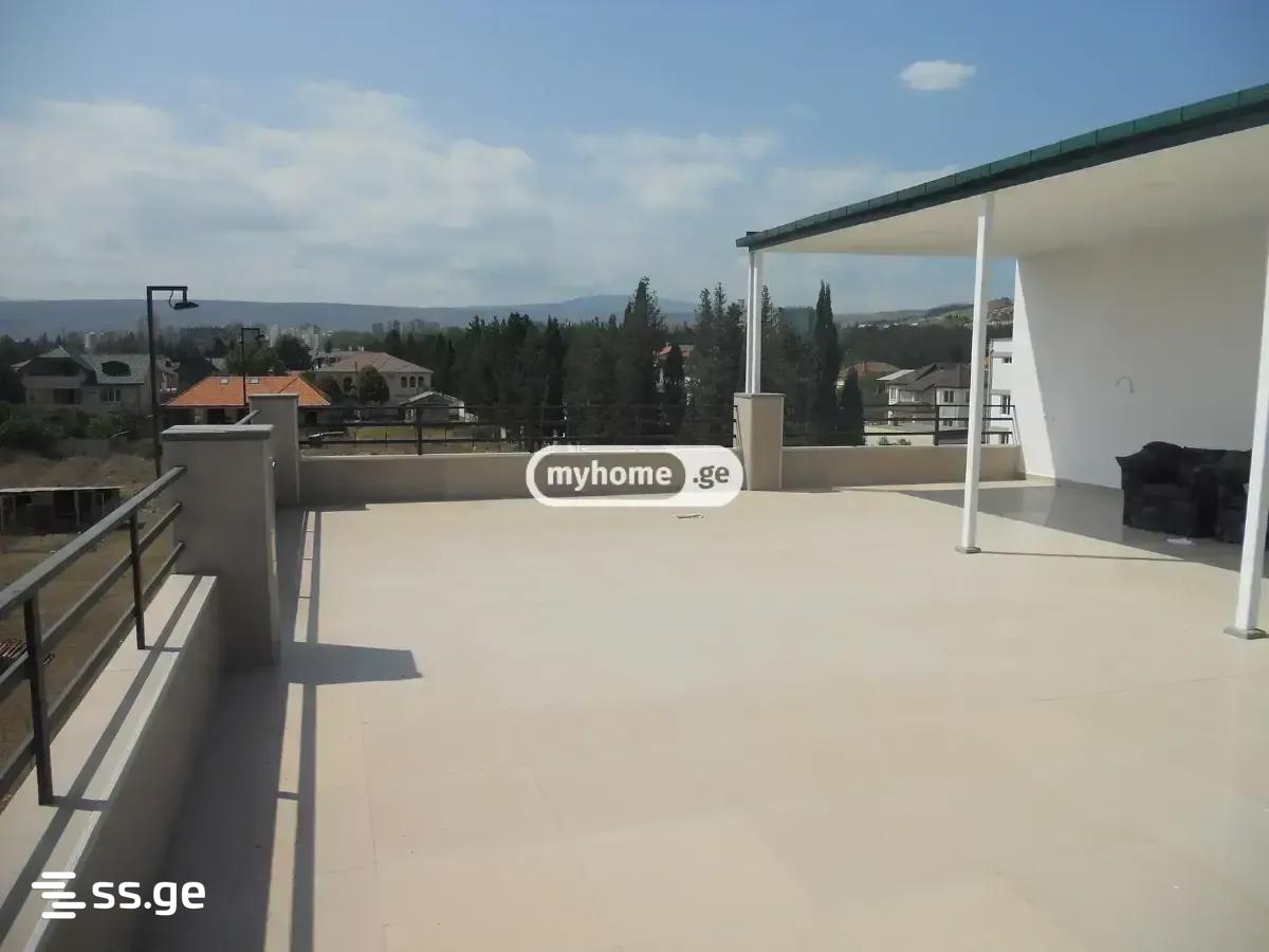 12 Room Hotel For Rent. Digomi view 1