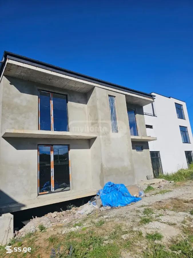 7 Room Private House For Sale view 16