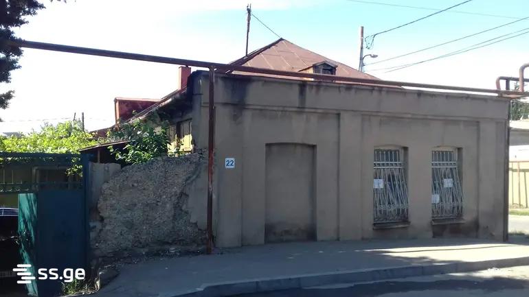 4 Room Private House For Sale view 2