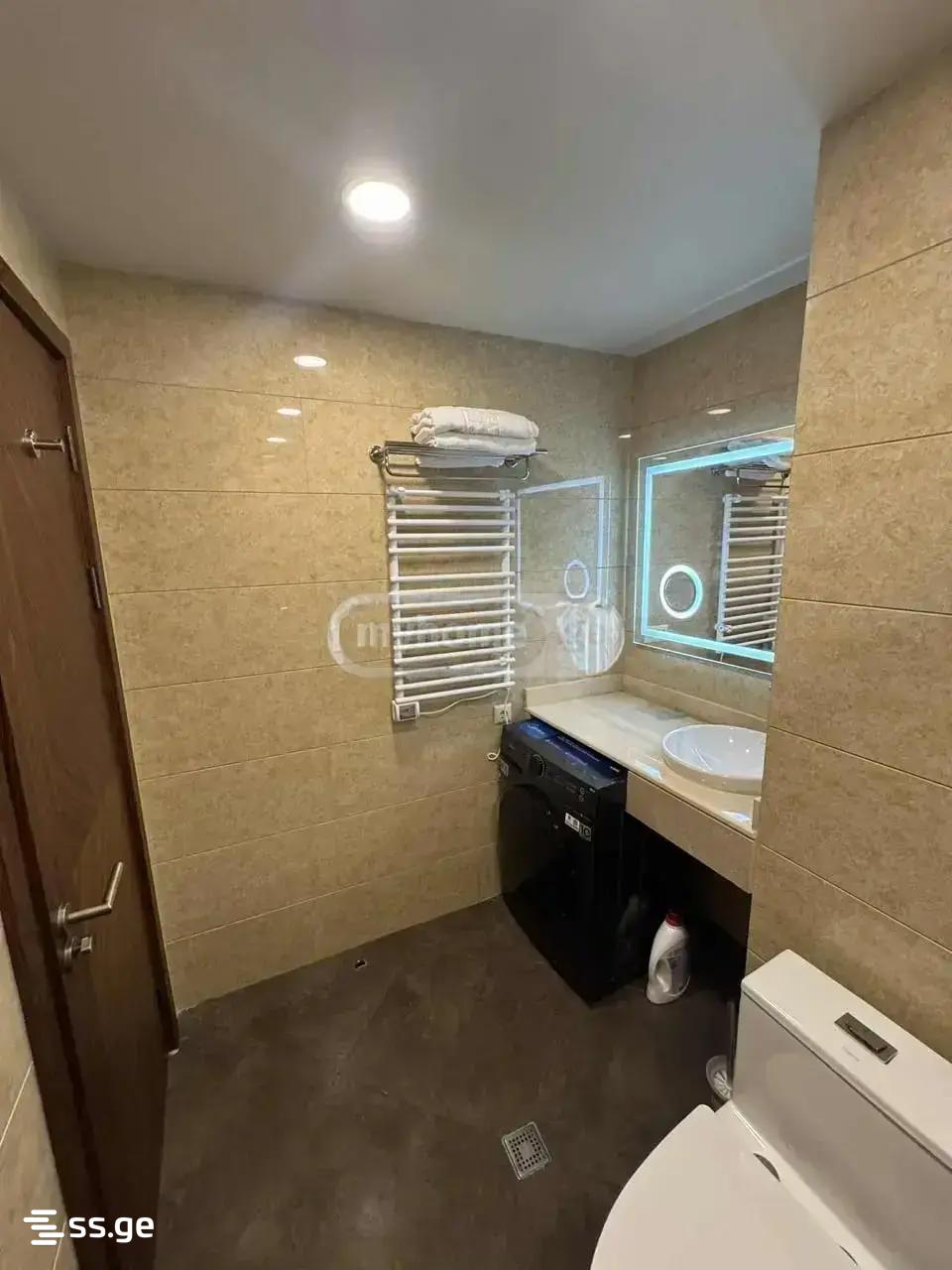 1 Room Flat Daily Rent. Chaqvi view 5