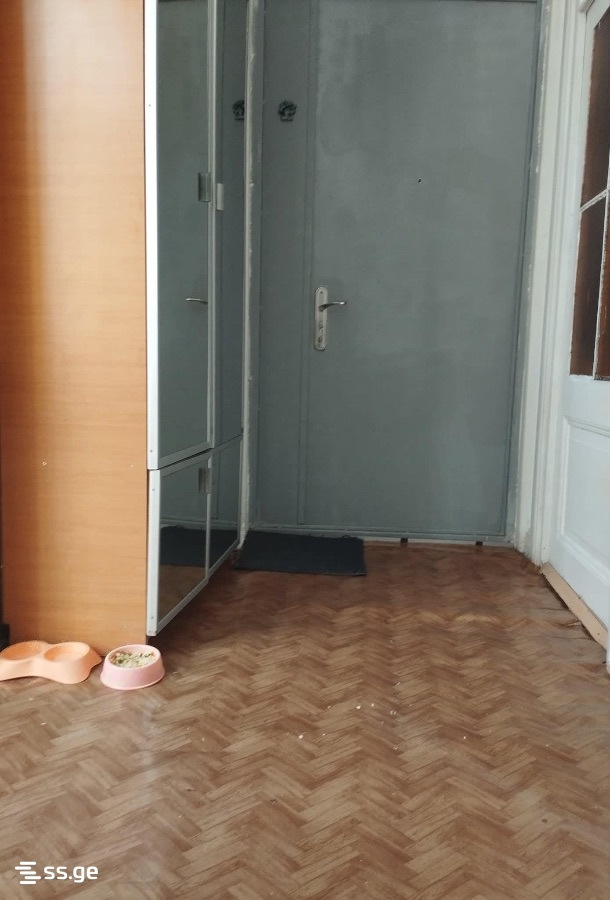 3 Room Flat For Sale view 2