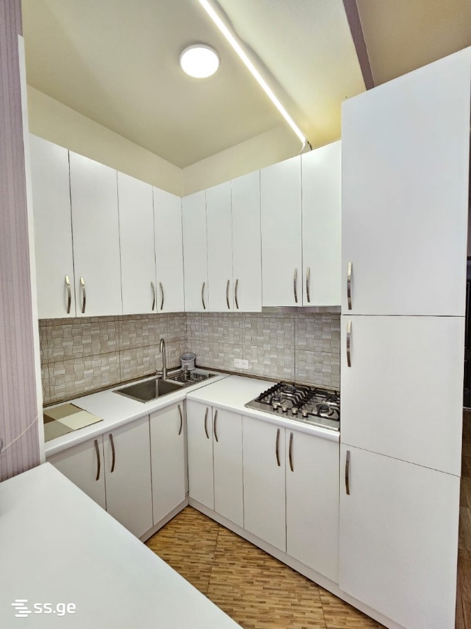 2 Room Flat Daily Rent. Digomi view 2