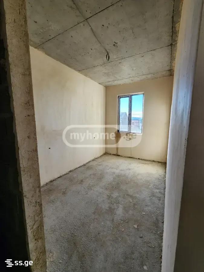3 Room Private House For Sale view 8