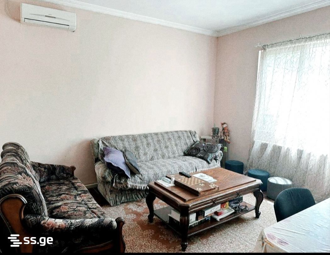 3 Room Private House For Sale view 4