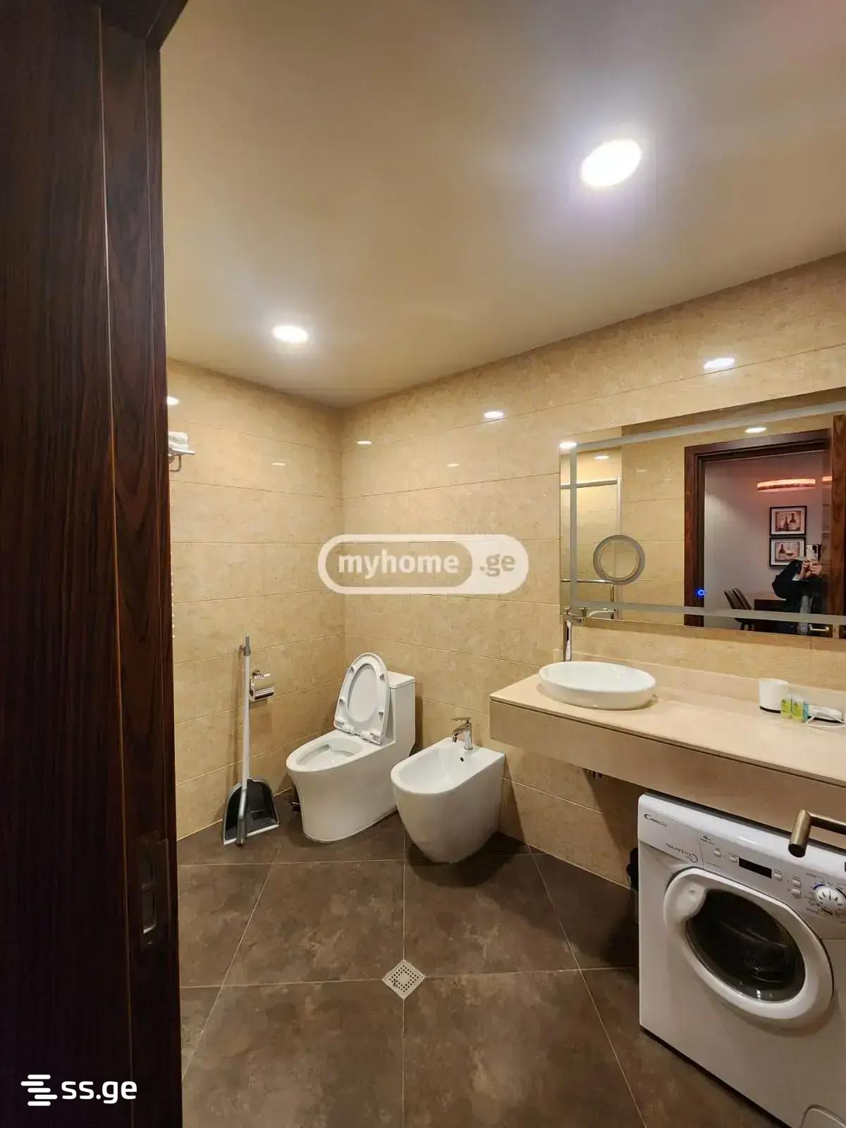 2 Room Flat Daily Rent. Chaqvi view 12