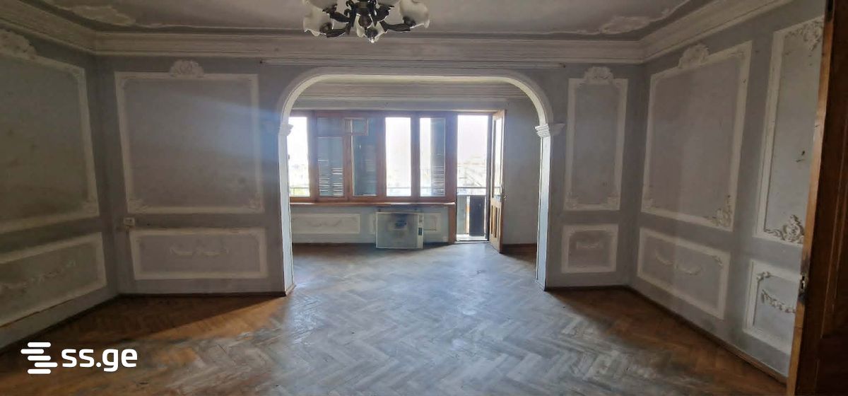 4 Room Flat For Sale view 1