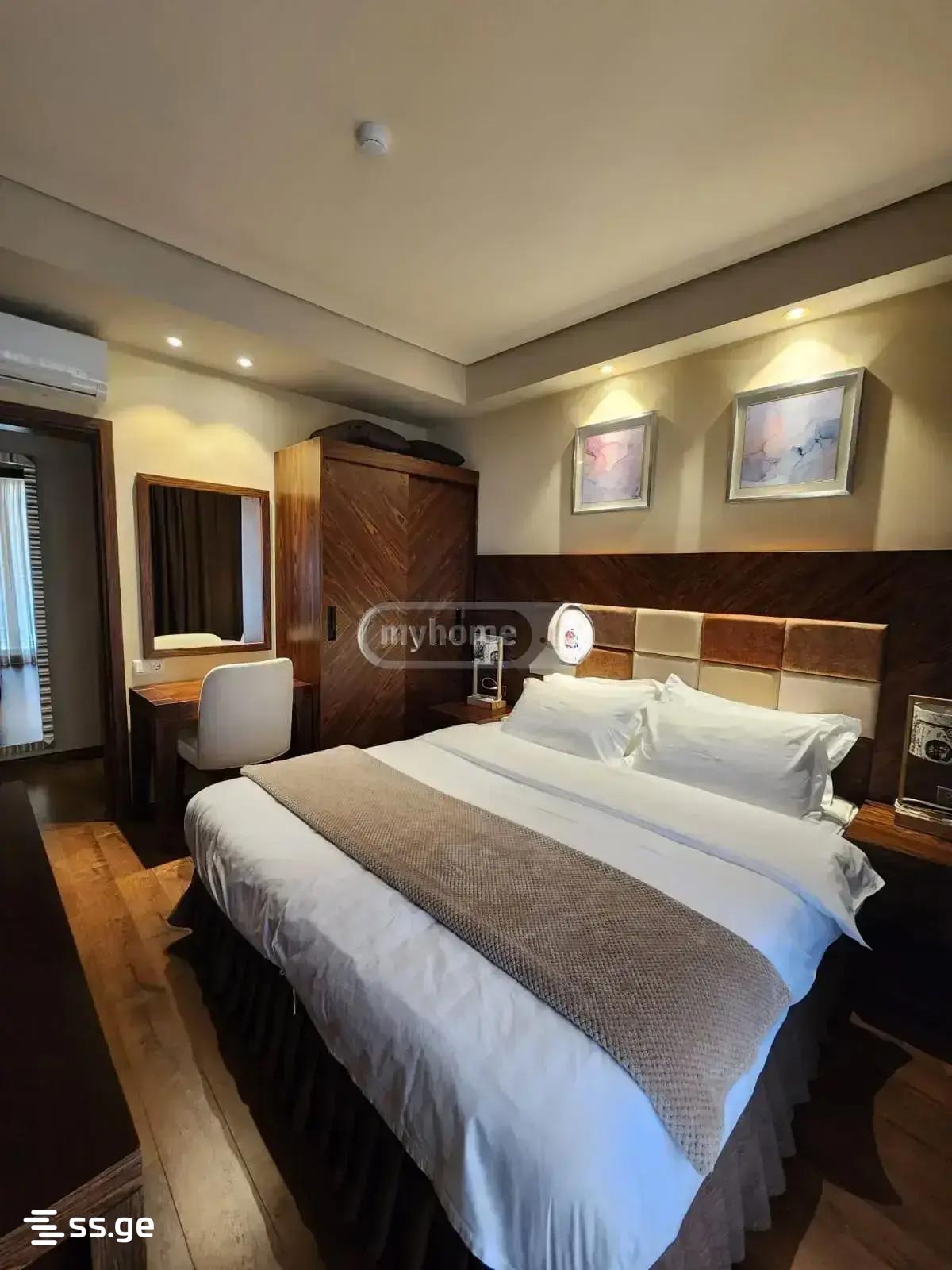 2 Room Flat Daily Rent. Chaqvi view 14