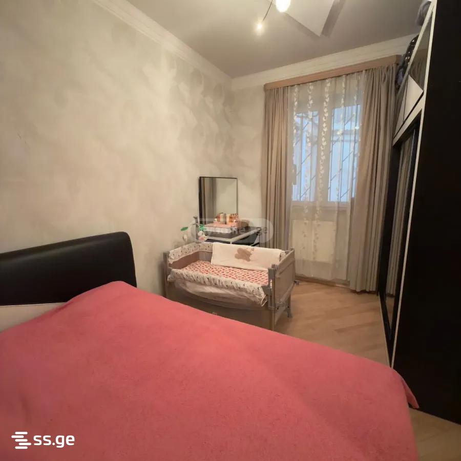 3 Room Flat For Sale view 8