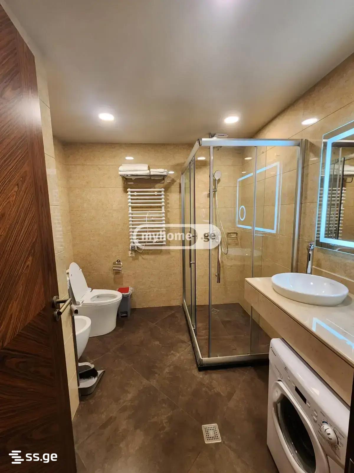 2 Room Flat Daily Rent. Chaqvi view 10