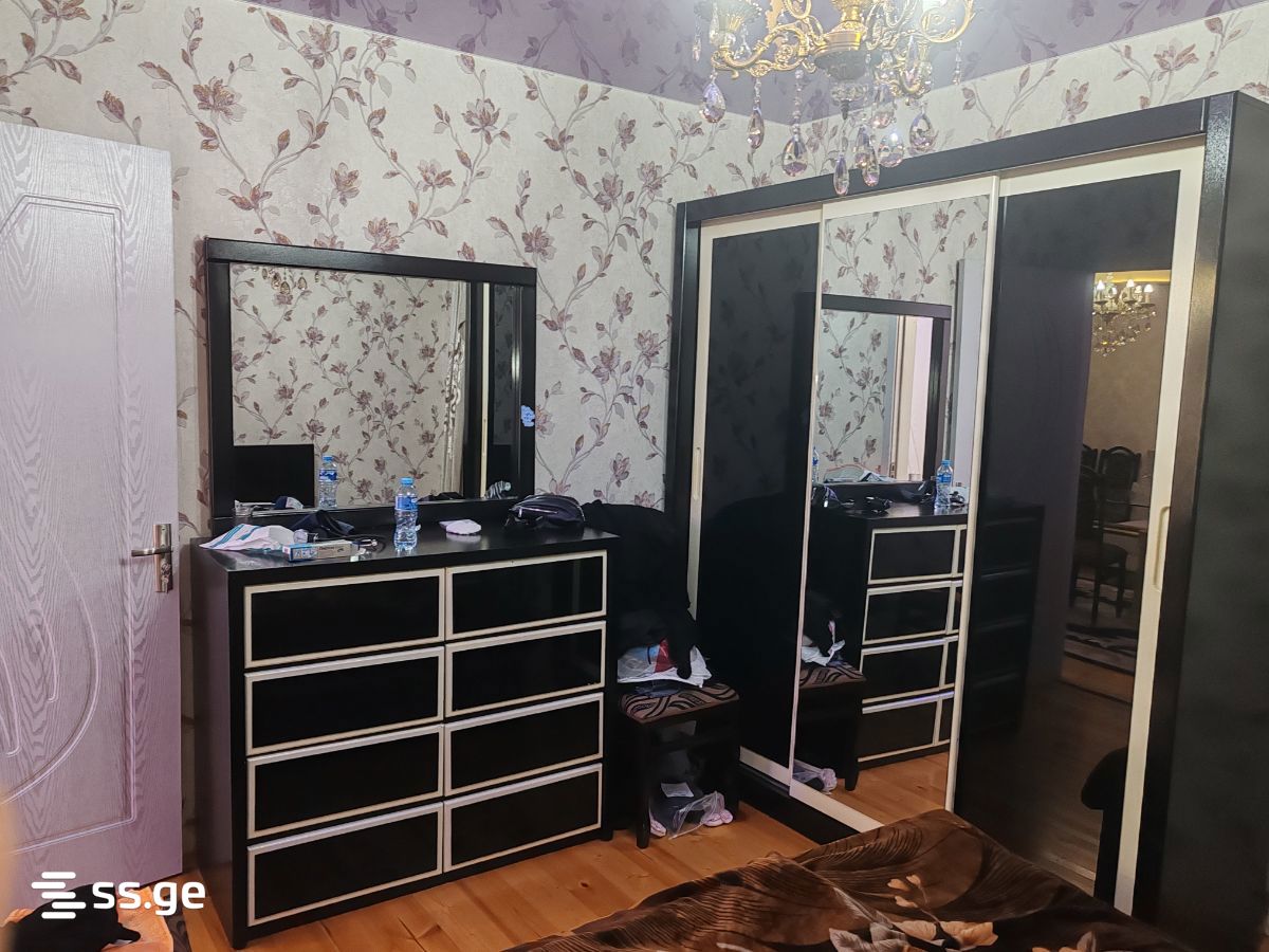 9 Room Private House For Sale view 5