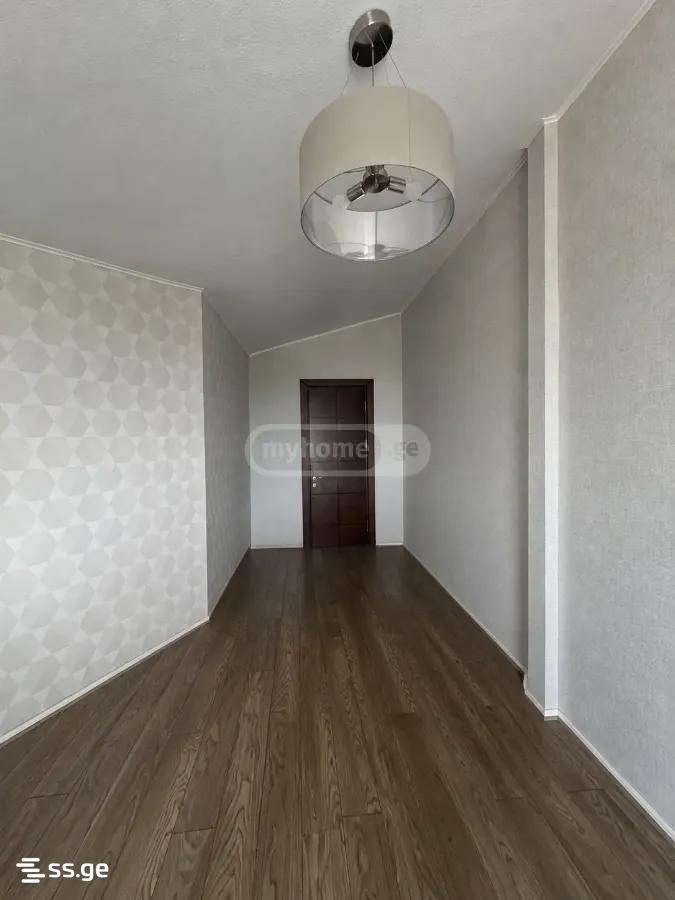 3 Room Flat For Sale view 4