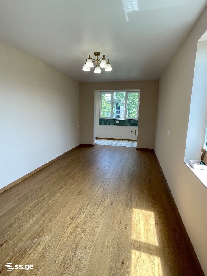 3 Room Flat For Sale view 4