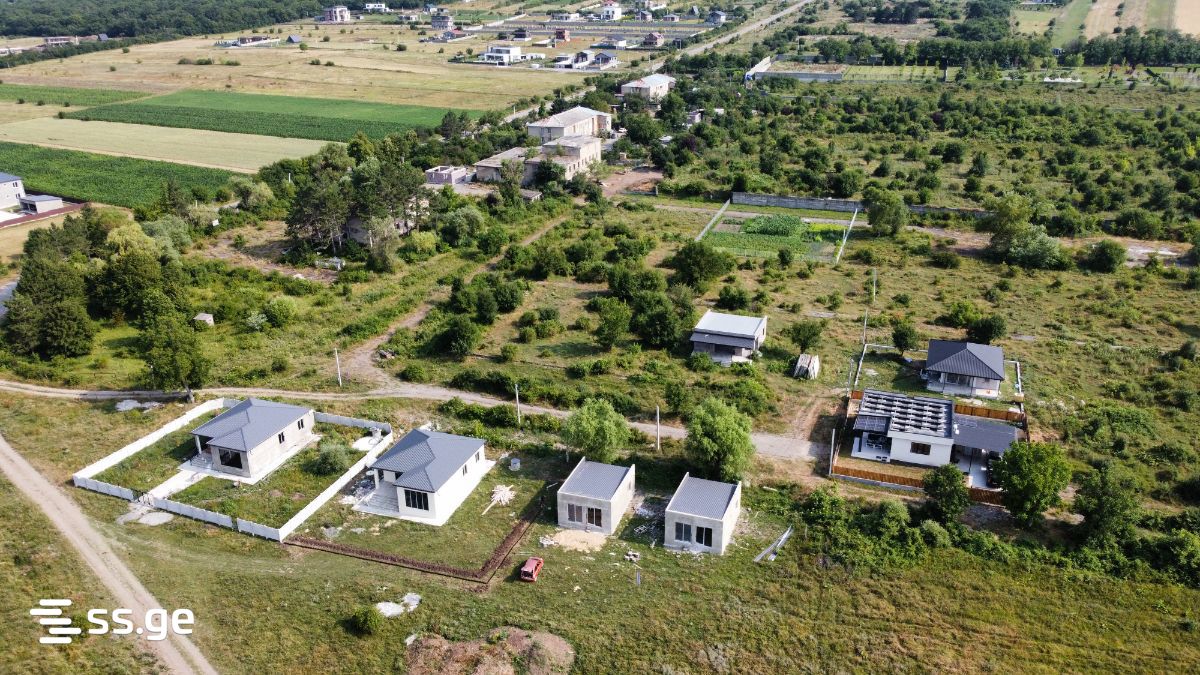 4 Room Summer Cottage For Sale view 6