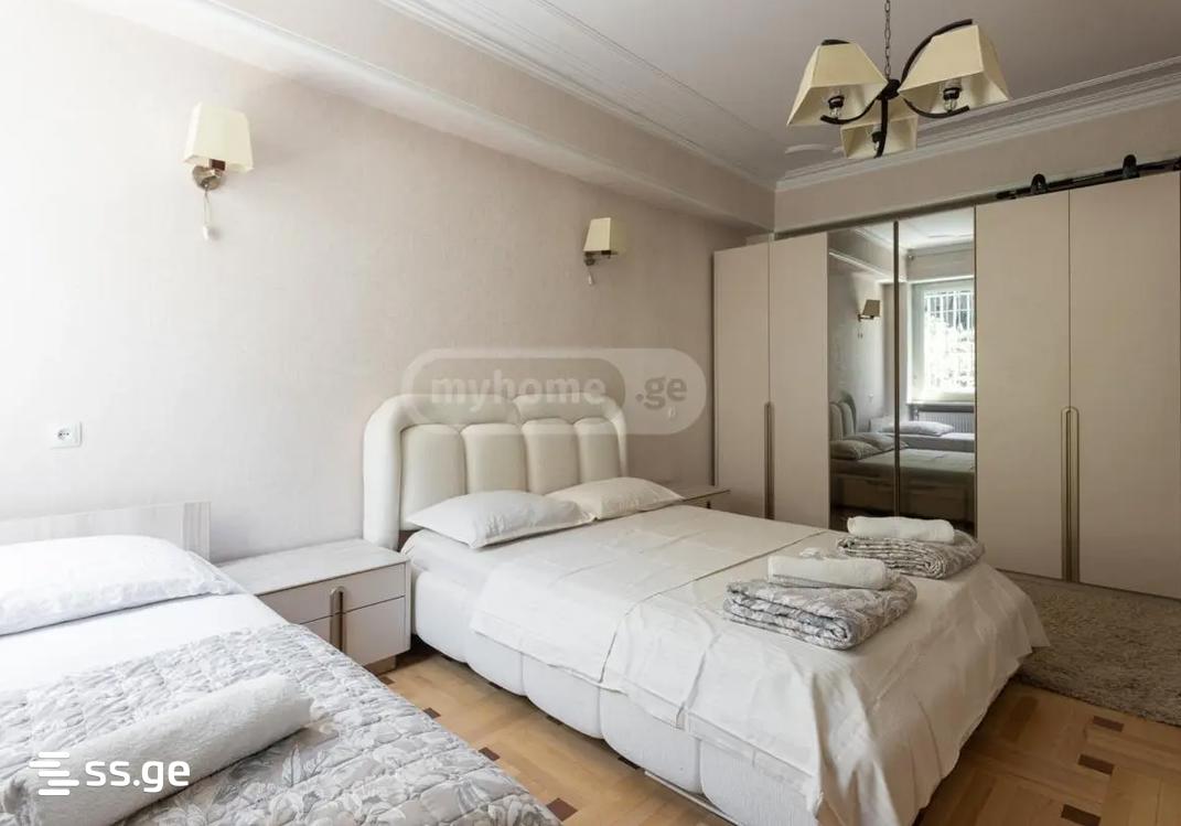 5 Room Apartment Daily Rent In Sololaki view 18