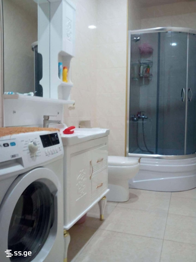 3 room Flat Daily rent. Batumi - Aanzicht 5