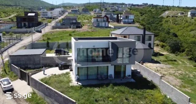 5 Room Private House For Sale view 1