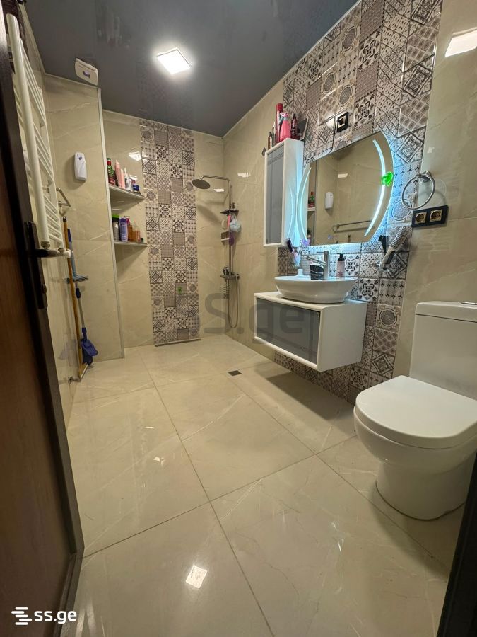 4-Room Apartment For Sale In Batumi, Tsminda Evdemoz Pirveli (Diasamize) St, 48 view 24