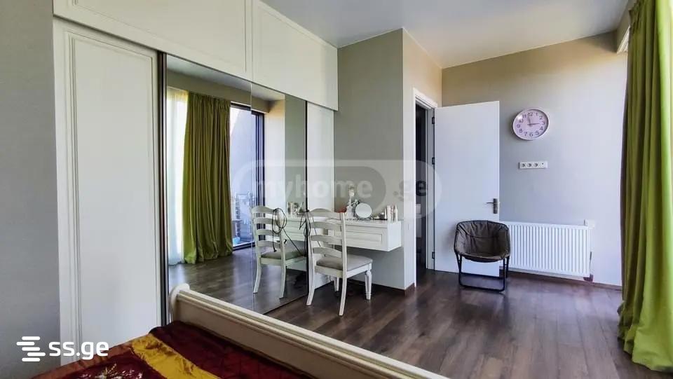 5 Room Private House For Sale view 4