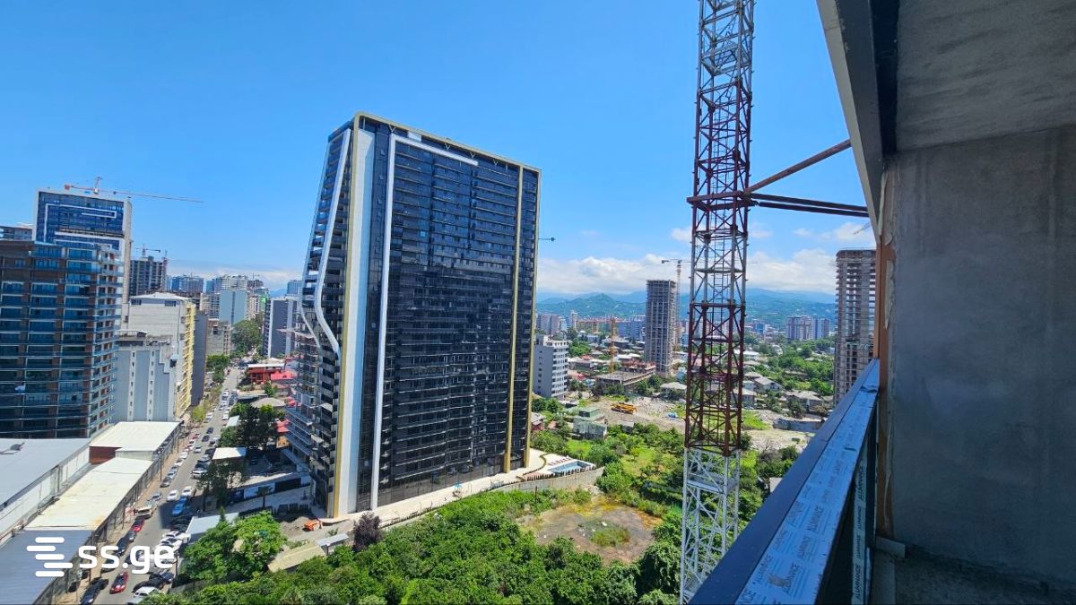 2 room Flat For Sale. Batumi - Bild 6