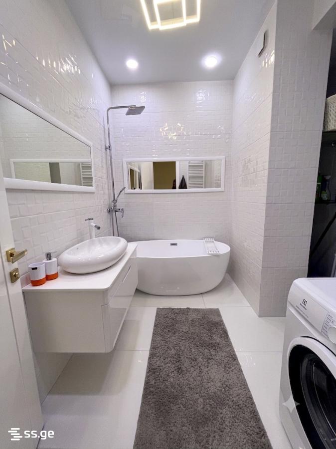 3 room Flat For Sale. Vake - Więcej