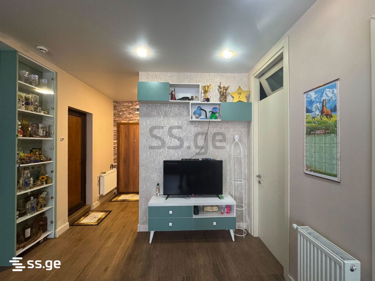 4-Room Apartment For Sale In Batumi, Tsminda Evdemoz Pirveli (Diasamize) St, 48 view 16