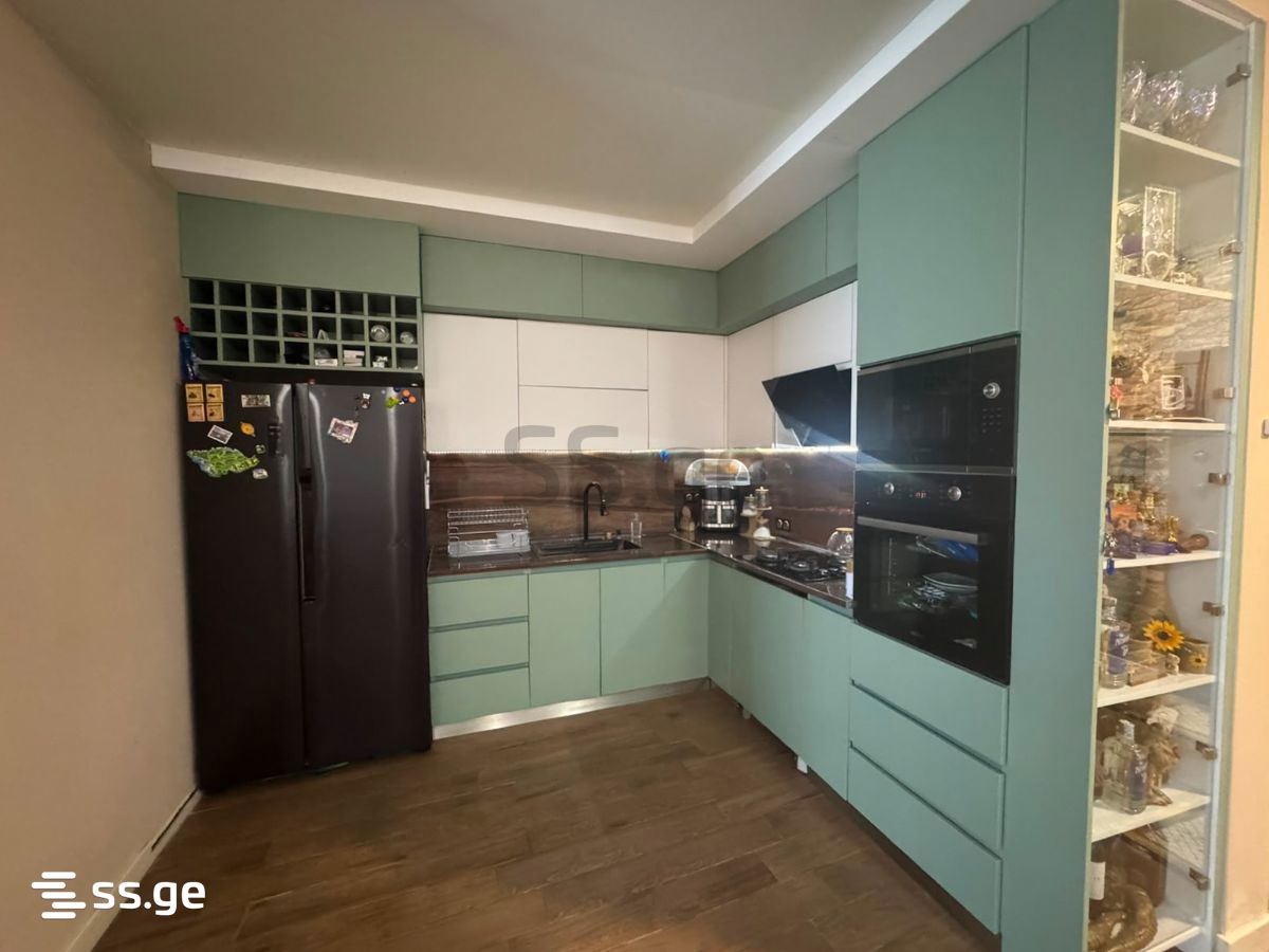4-Room Apartment For Sale In Batumi, Tsminda Evdemoz Pirveli (Diasamize) St, 48 view 18