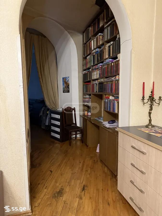 4 Room Flat For Sale view 3